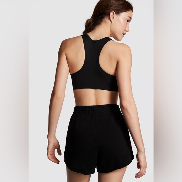 VS Pink Ivy Fleece Curved Hem Shorts in Black-Size M NWT🖤 - Picture 2 of 6